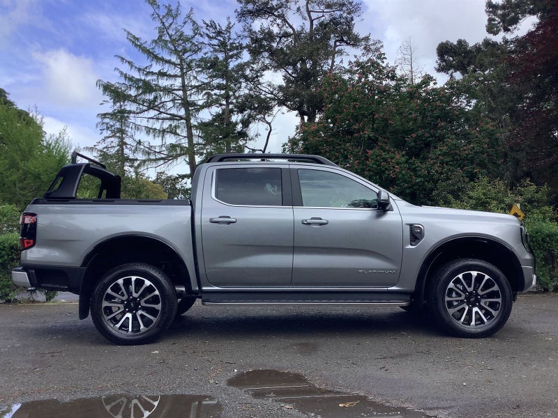 2025 Ford Ranger PLATINUM image 2