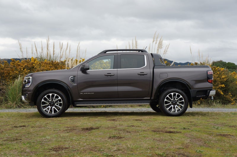 2025 Ford Ranger PLATINUM DC WS 3.0L 10A 4WD image 2