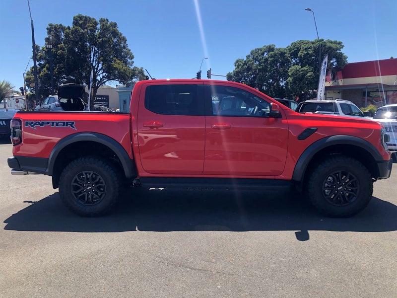 2025 Ford Ranger RAPTOR image 2