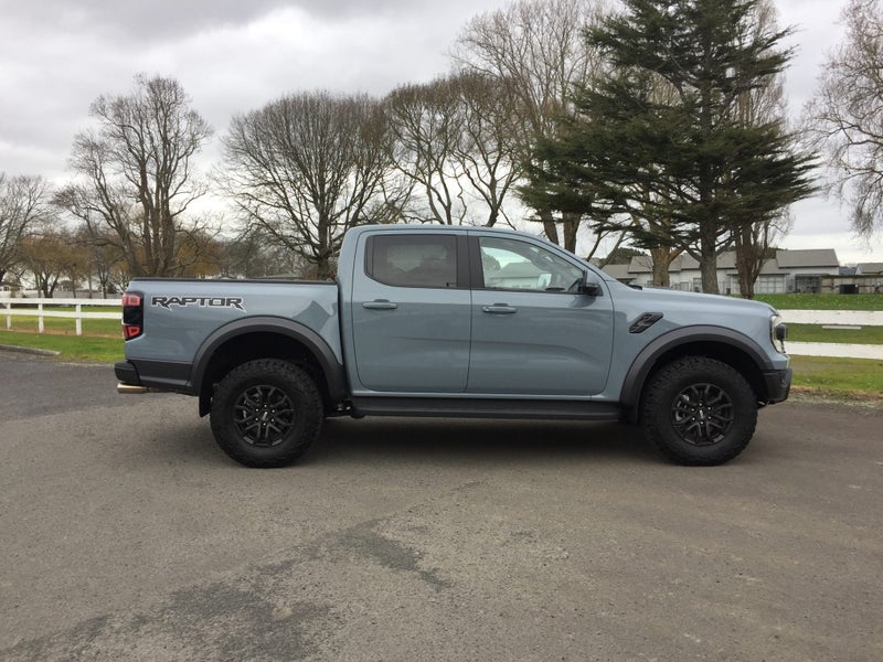 2025 Ford Ranger RAPTOR 3.0L V6 image 2
