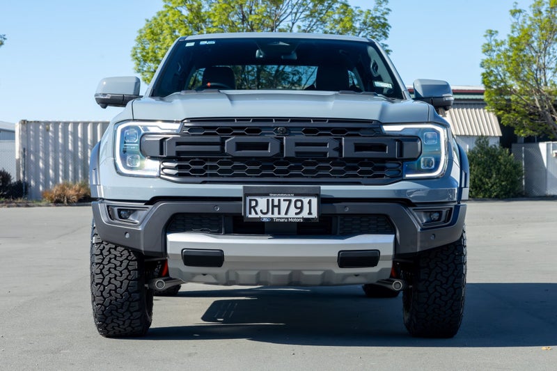 2025 Ford Ranger Raptor 3.0L V6 4WD image 2