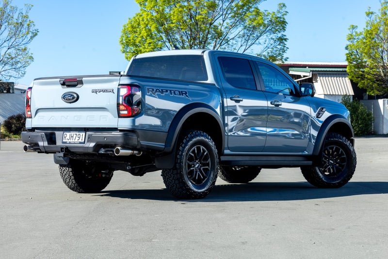 2025 Ford Ranger Raptor 3.0L V6 4WD image 3