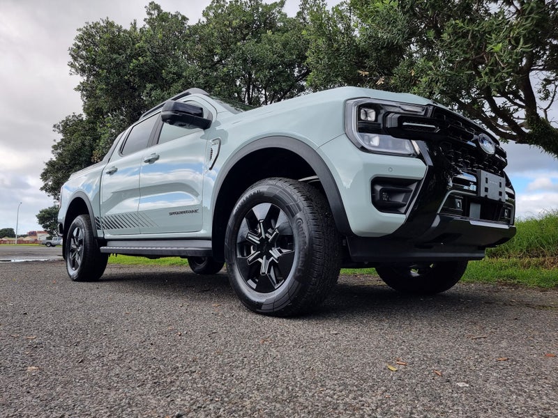 2025 Ford Ranger STORMTRAK D/C 4X4 PHEV 2.3P 10AT image 4