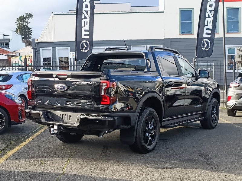 2025 Ford Ranger Stormtrak Hybrid image 4