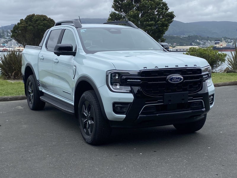 2025 Ford Ranger Stormtrak - Hybrid image 4