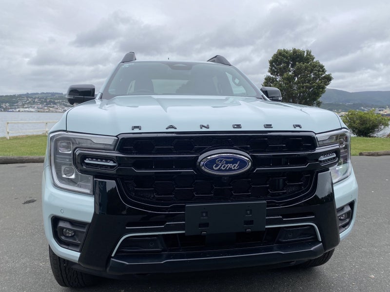 2025 Ford Ranger Stormtrak - Hybrid image 5