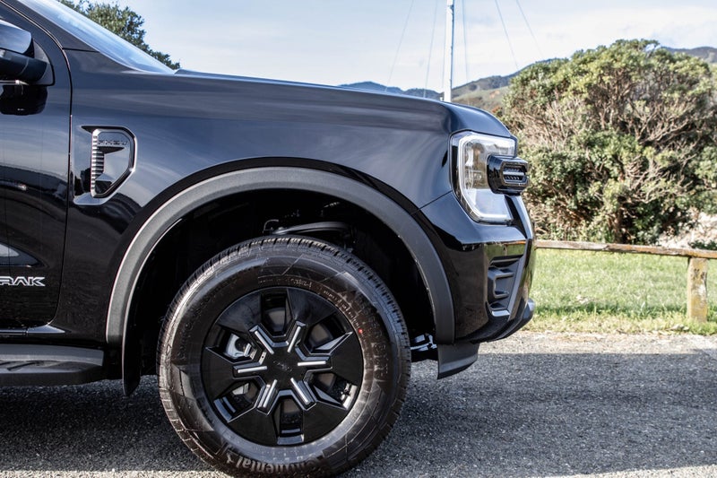 2025 Ford Ranger STORMTRAK HYBRID 4WD image 4