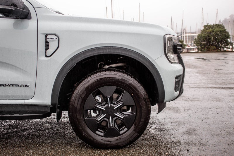 2025 Ford Ranger STORMTRAK HYBRID 4WD image 3