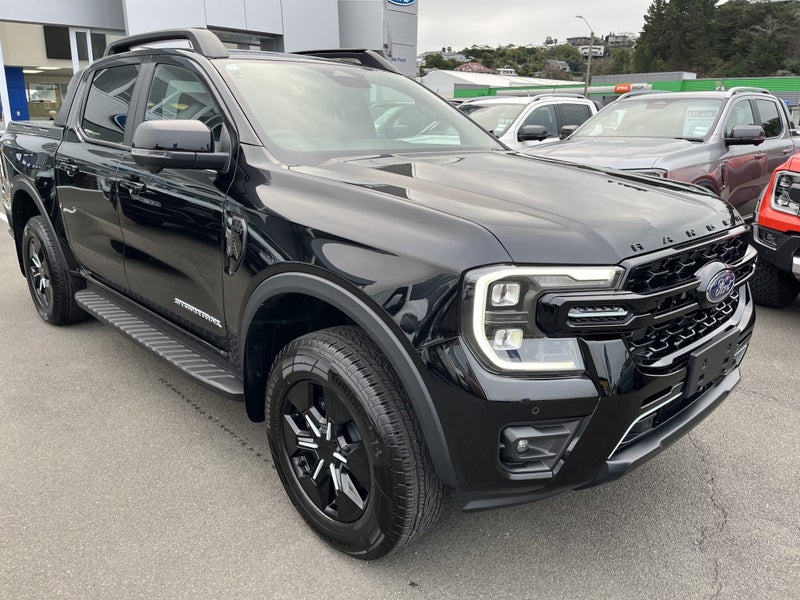 2025 Ford Ranger Stormtrak Hybrid PHEV 4WD image 2