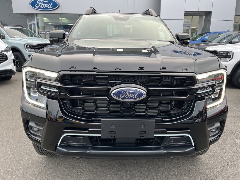 2025 Ford Ranger Stormtrak Hybrid PHEV 4WD image 3