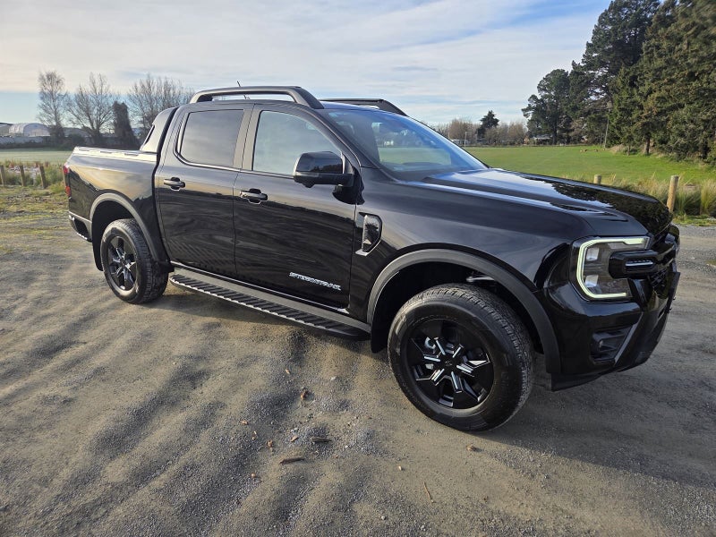 2025 Ford Ranger STORMTRAK Phev/4WD image 1