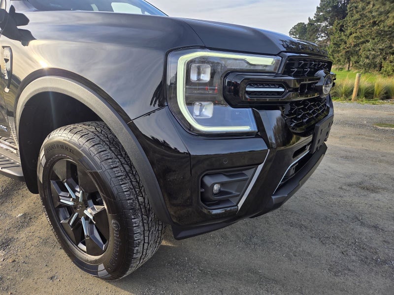 2025 Ford Ranger STORMTRAK Phev/4WD image 2