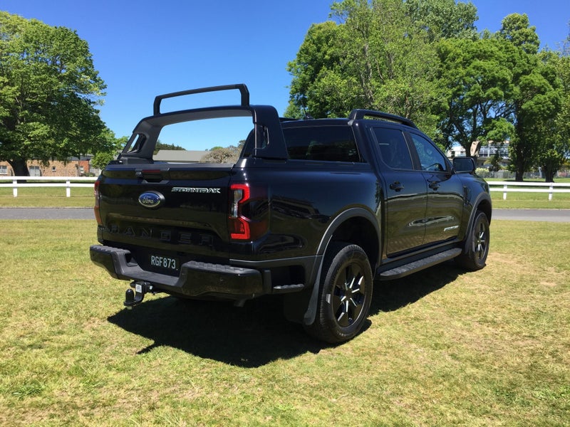 2025 Ford Ranger STORMTRAK PHEV 4WD image 5