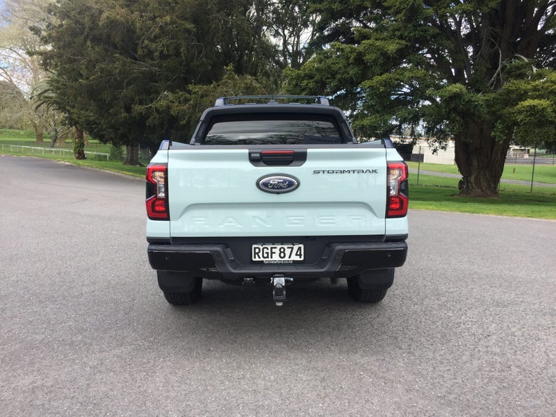 2025 Ford Ranger STORMTRAK PHEV 4WD image 4