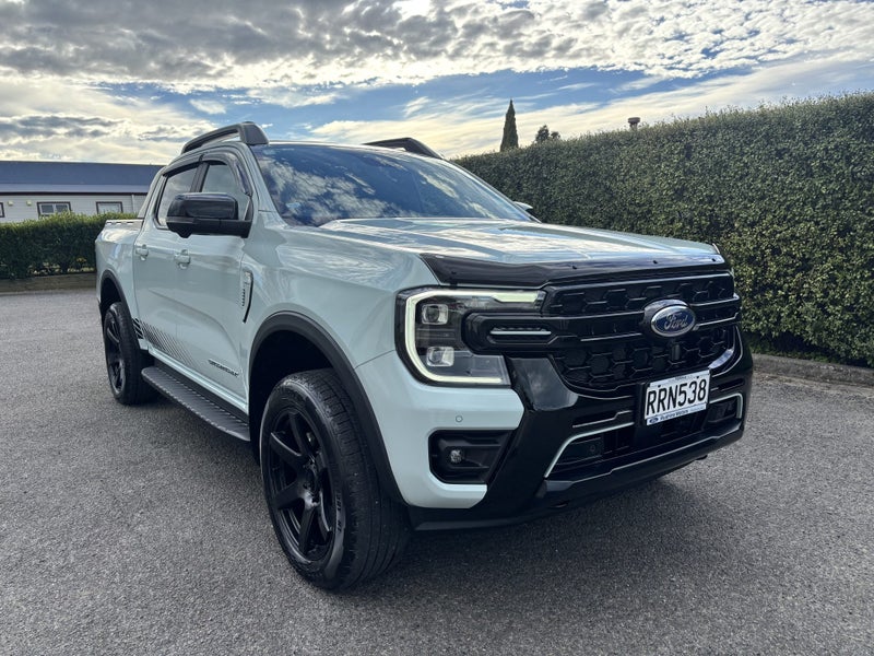 2025 Ford Ranger Stormtrak PHEV 4WD image 3