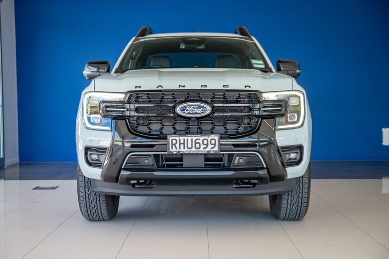 2025 Ford Ranger Stormtrak PHEV/4WD image 3