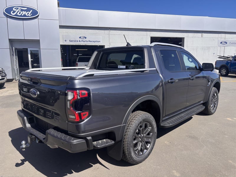 2025 Ford Ranger Wildtrak image 3