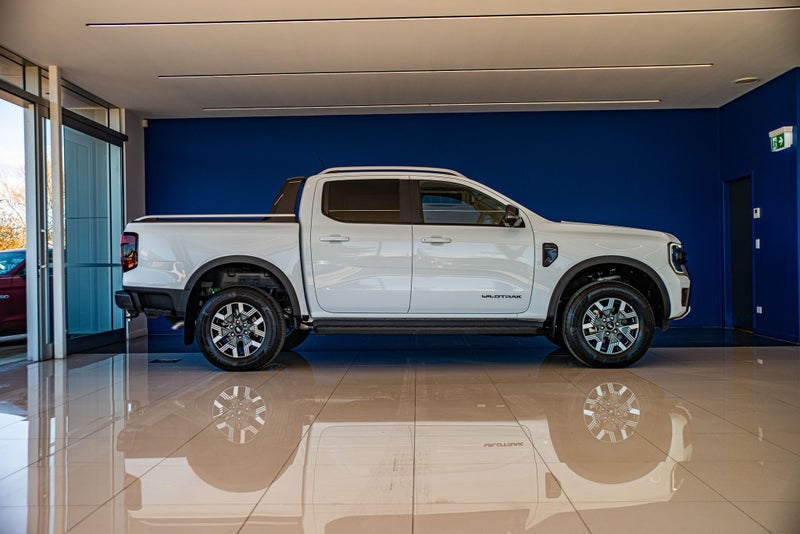 2025 Ford Ranger WILDTRAK PHEV/4WD image 2