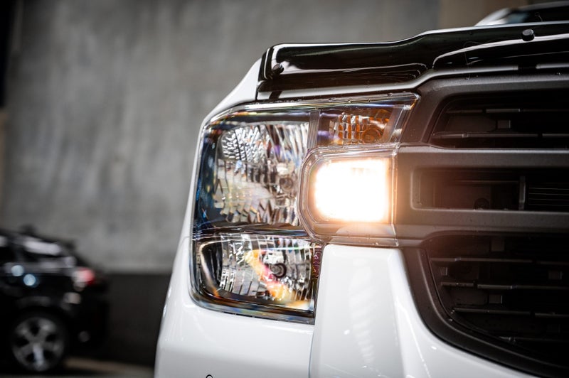 2025 Ford Ranger XLT 2.3 Petrol Hybrid PHEV image 4