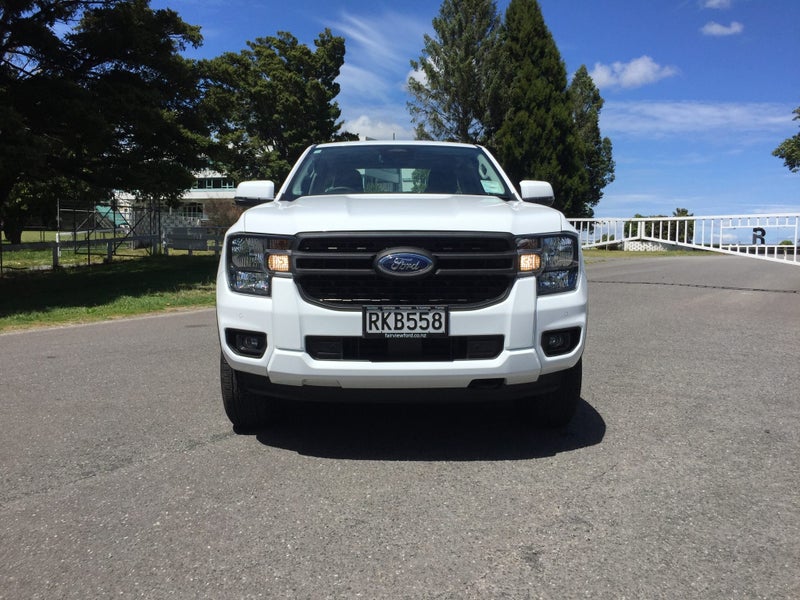 2025 Ford Ranger XLT 4WD PHEV image 2