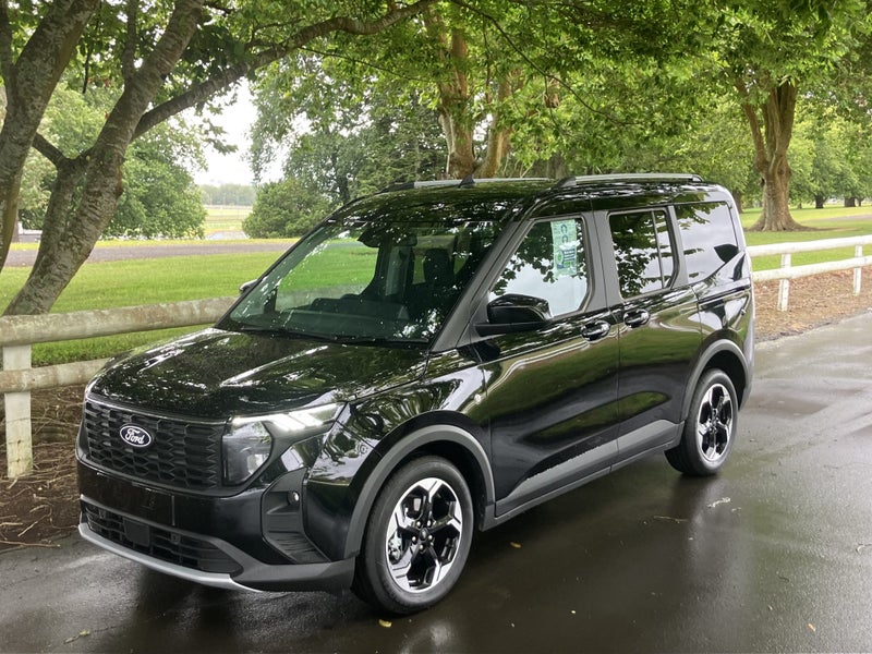 2025 Ford Tourneo Transit Courier1.0P/7At image 3