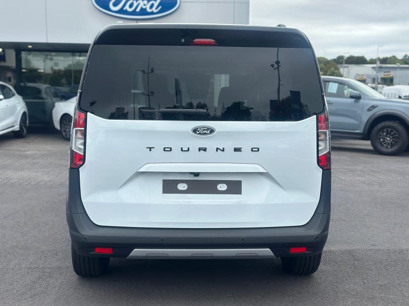 2025 Ford Tourneo Transit Courier1.0P/7At image 5