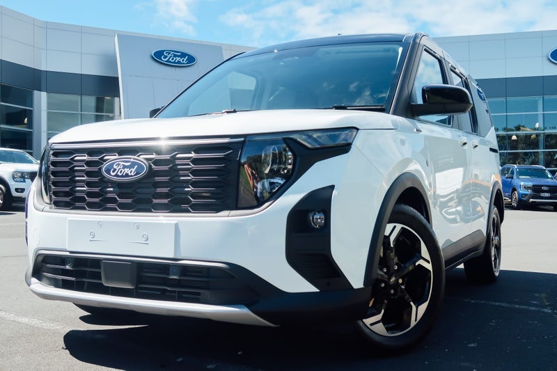 2025 Ford Tourneo Transit Courier1.0P/7At image 3