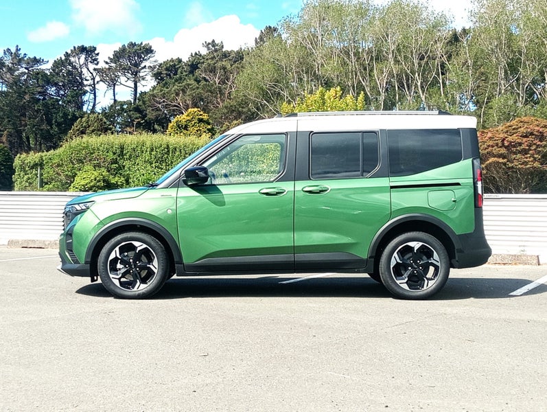 2025 Ford Tourneo Transit Courier1.0P/7At image 3