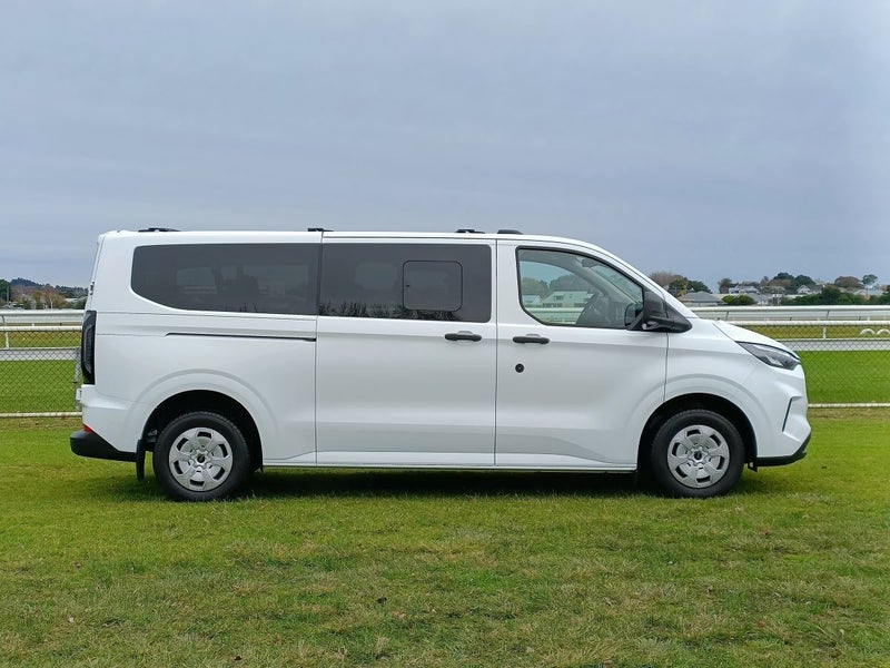 2025 Ford Transit 320L 2.0D/8AT image 3
