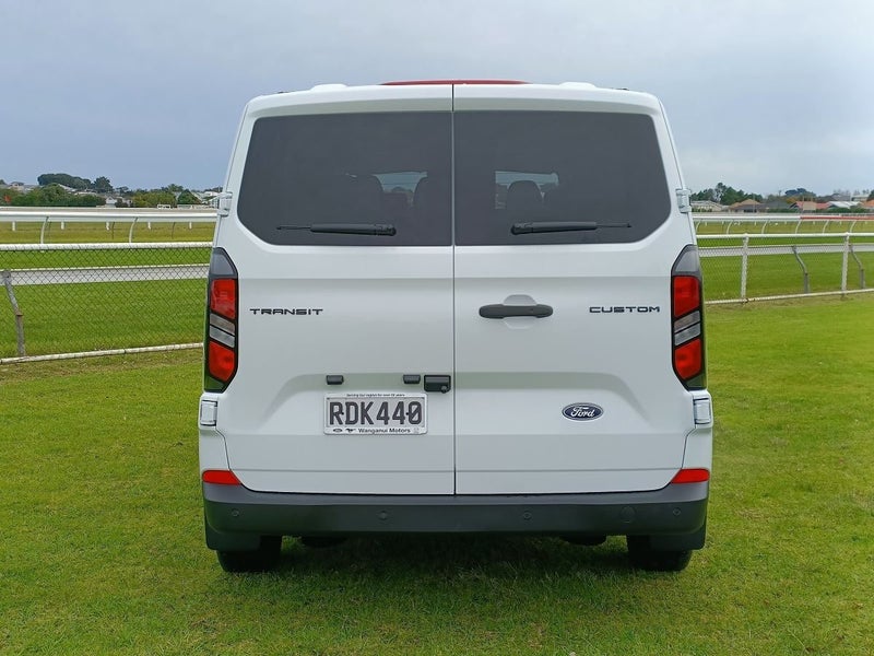 2025 Ford Transit 320L 2.0D/8AT image 5