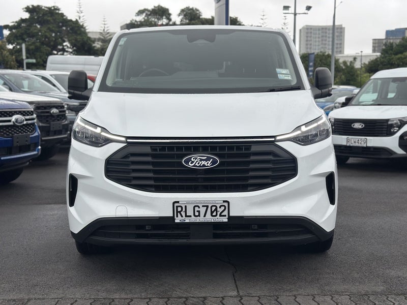 2025 Ford Transit 320L Bus 2.0D/8At image 2