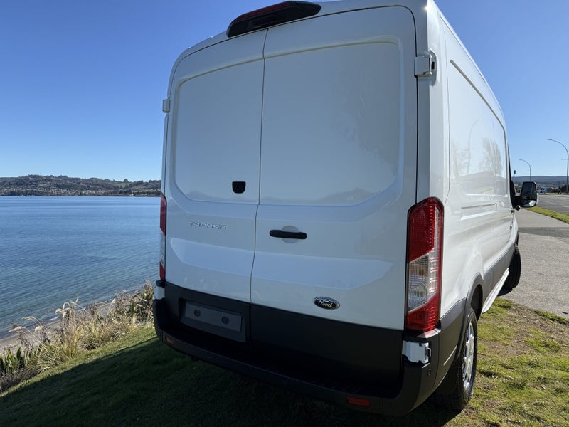 2025 Ford Transit 350L LWB Van 2.0D image 5