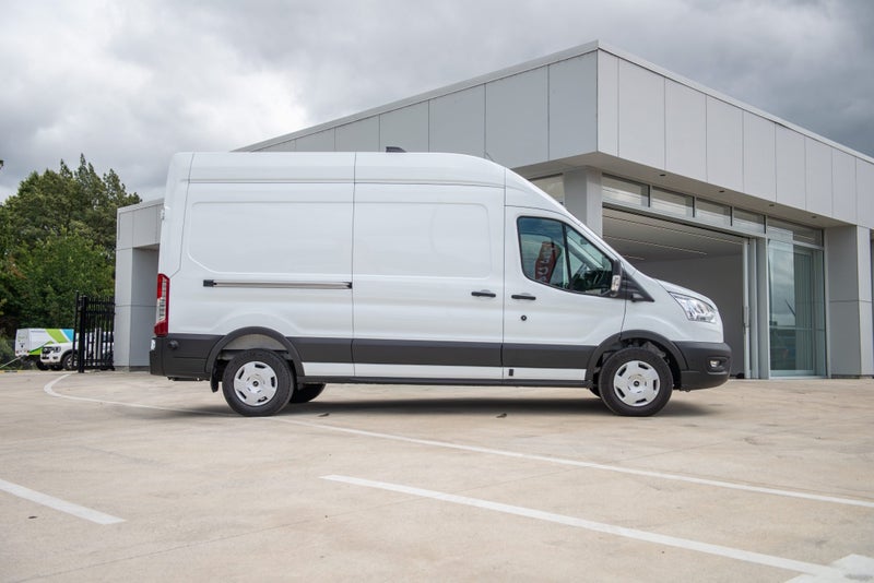 2025 Ford Transit 350L LWB Van 2.0D image 5