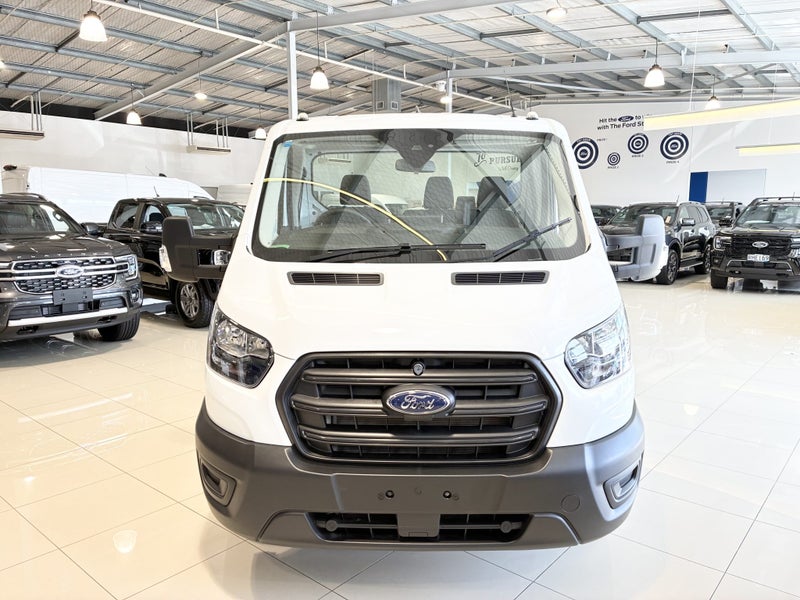 2025 Ford Transit 430EL Cab Chassis image 2