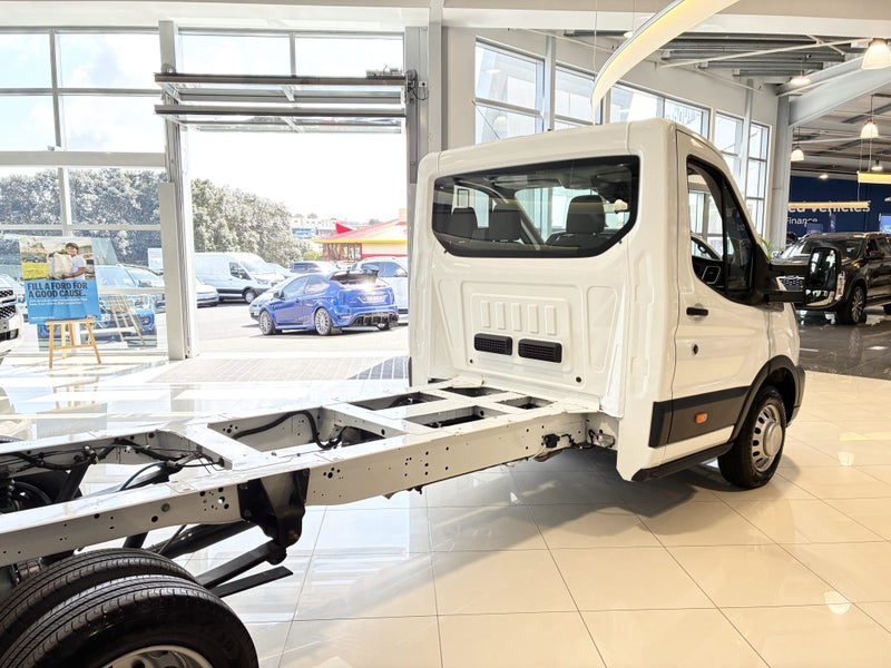 2025 Ford Transit 430EL Cab Chassis image 3
