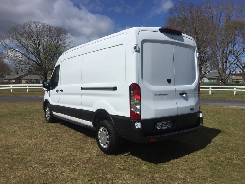 2025 Ford Transit CARGO 350L LWB image 4