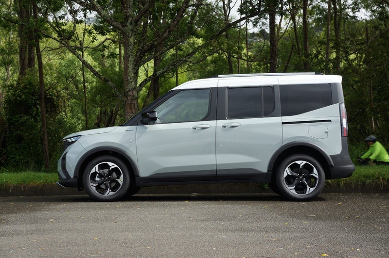 2025 Ford Transit COURIER TOURNEO ACTIVE 1.0P 7... image 2