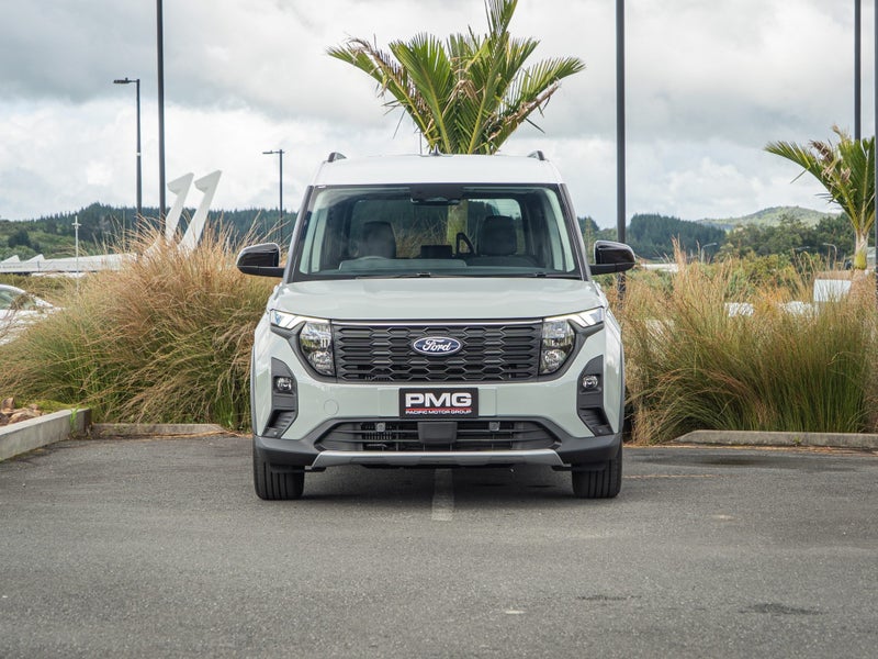 2025 Ford Transit Courier Tourneo FWD 7A image 4