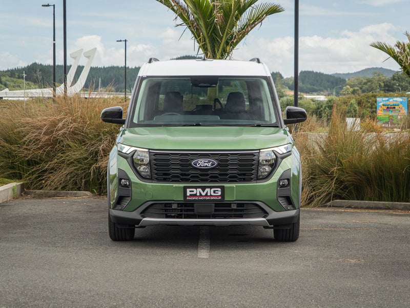 2025 Ford Transit Courier Tourneo FWD 7A image 4