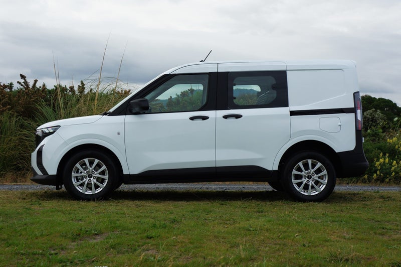 2025 Ford Transit COURIER TREND 1.0P 7A FWD image 5
