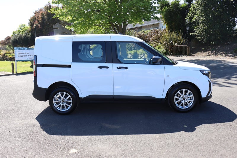 2025 Ford Transit Courier Trend 1.0P/7At image 3