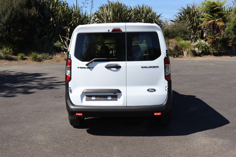 2025 Ford Transit Courier Trend 1.0P/7At image 5