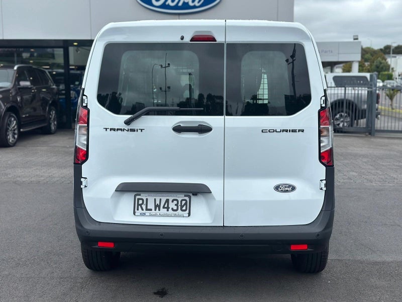 2025 Ford Transit Courier Trend 1.0P/7At image 5