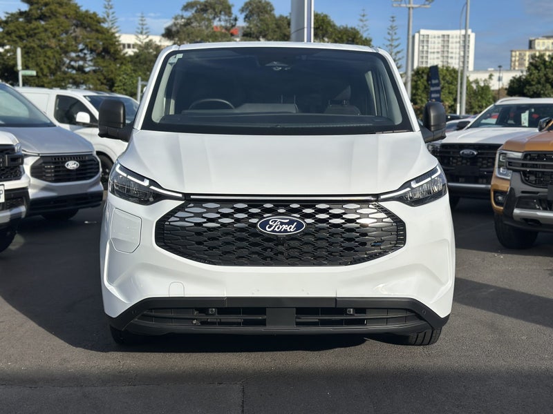 2025 Ford Transit Custom 320 Lwb 80Kwh image 2