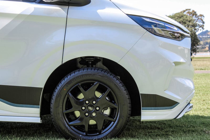 2025 Ford Transit CUSTOM 320 SPORT AWD image 2