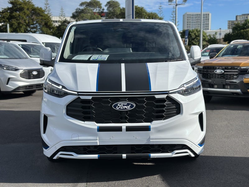2025 Ford Transit Custom 320 Sport Awd image 2
