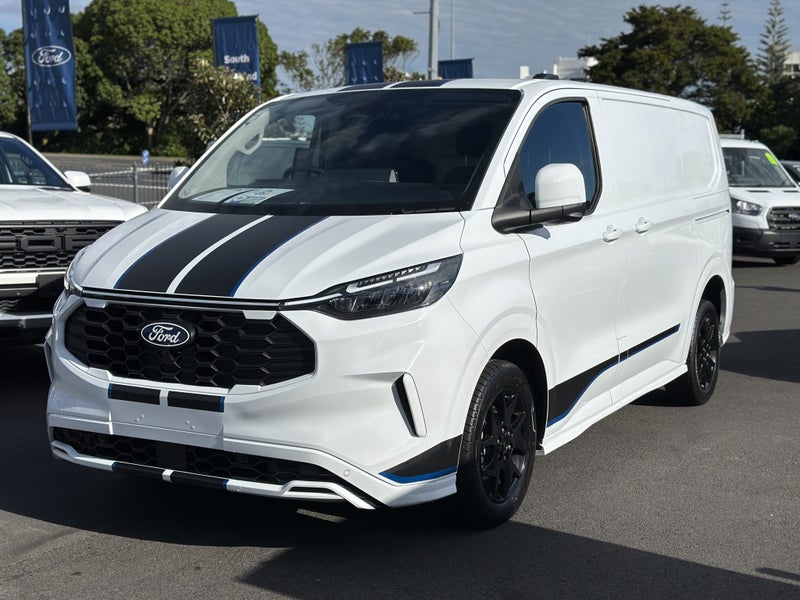 2025 Ford Transit Custom 320 Sport Awd image 3