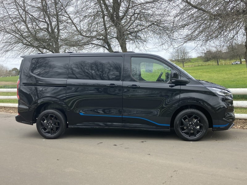 2025 Ford Transit Custom 320 Sport Awd image 5