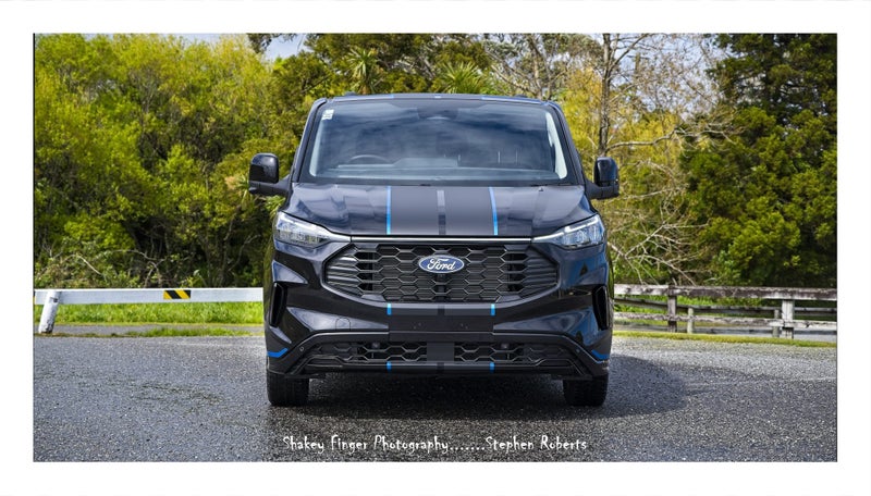 2025 Ford Transit Custom 320 Sport AWD image 2