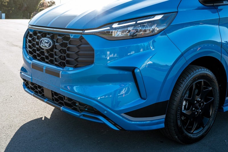 2025 Ford Transit Custom 320 Sport AWD image 5